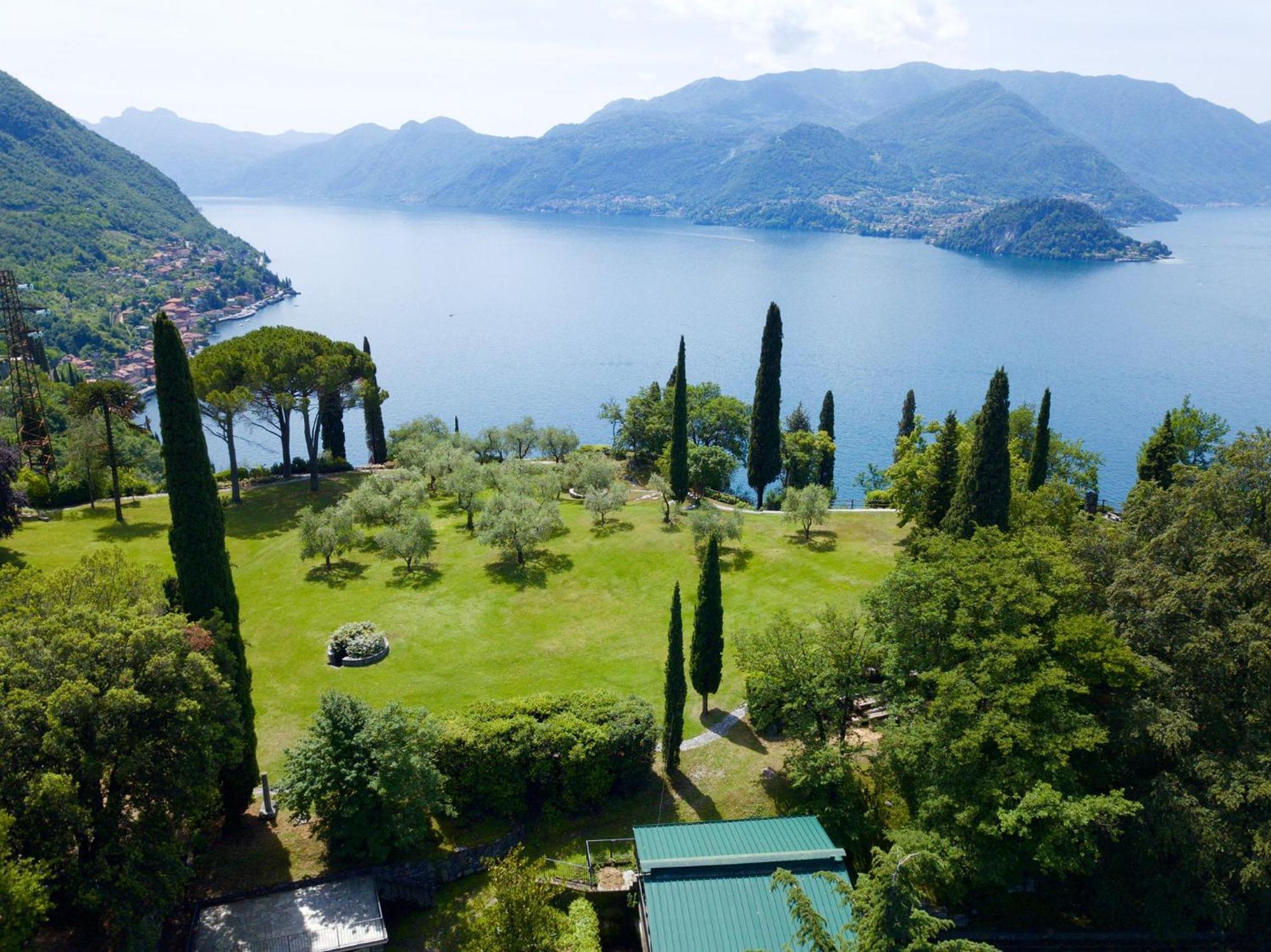 Castello Di Vezio In The Village Varenna Exteriör bild