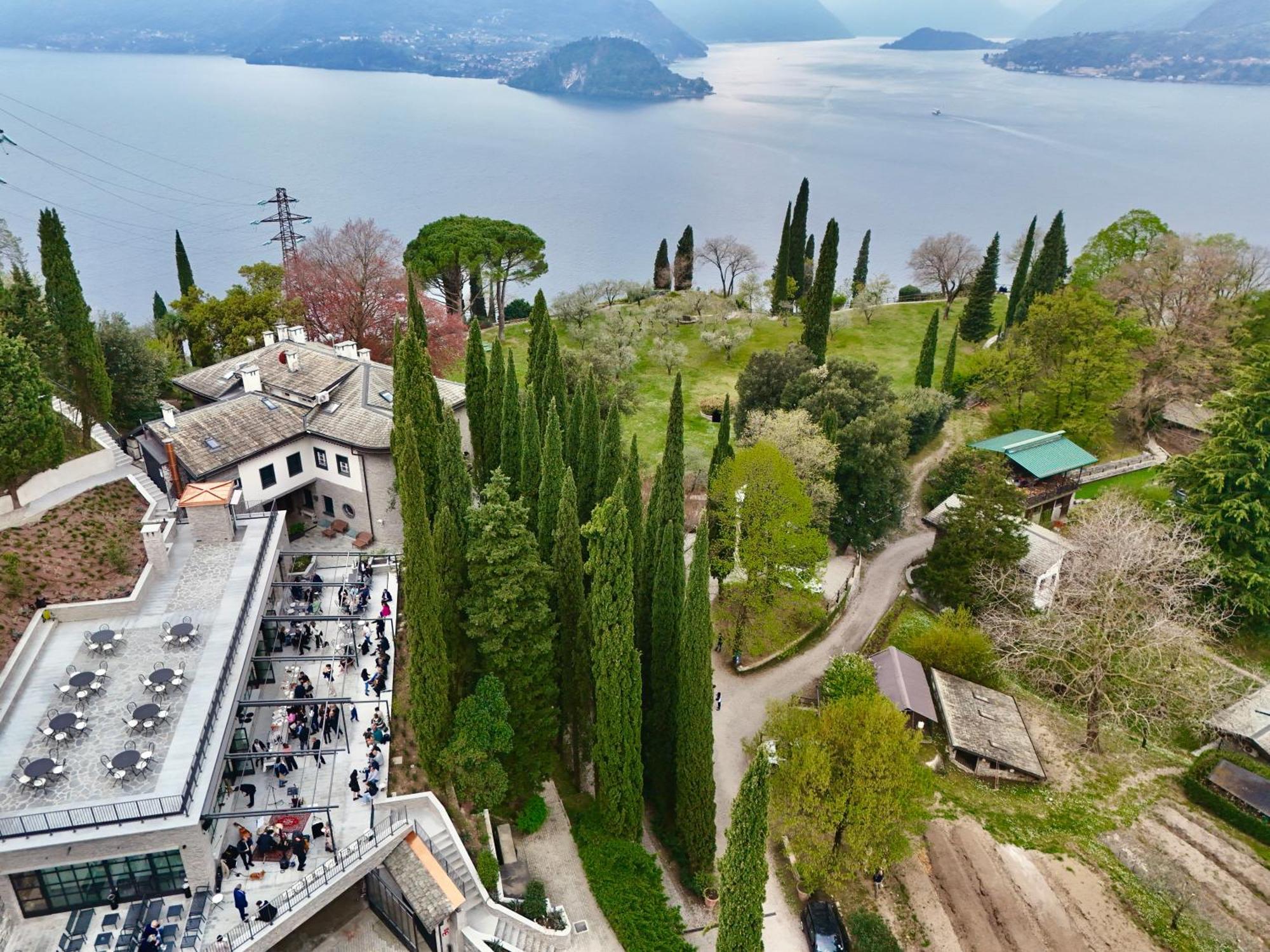 Castello Di Vezio In The Village Varenna Exteriör bild